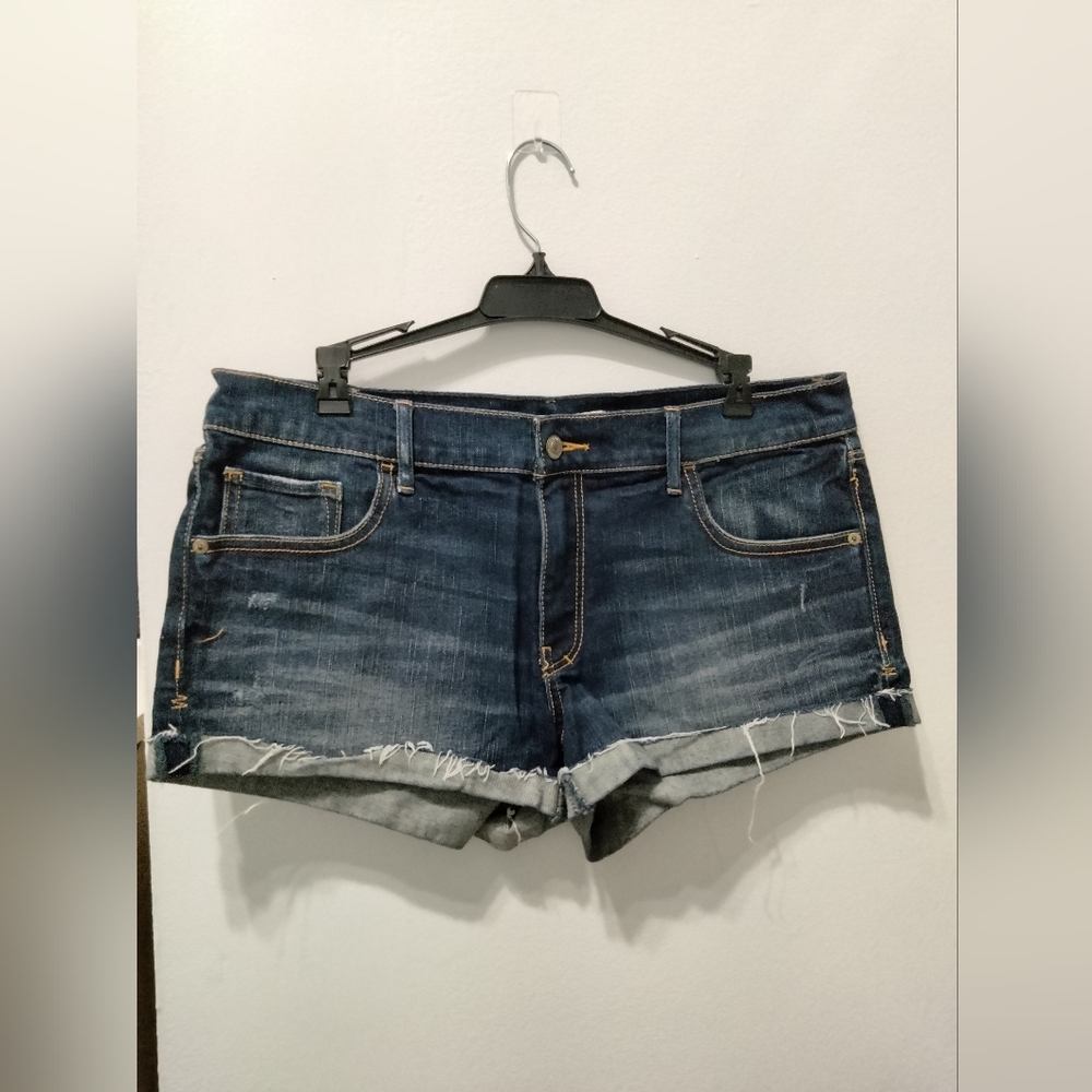 Abercrombie and Fitch size 12 jean shorts - Picture 2 of 12